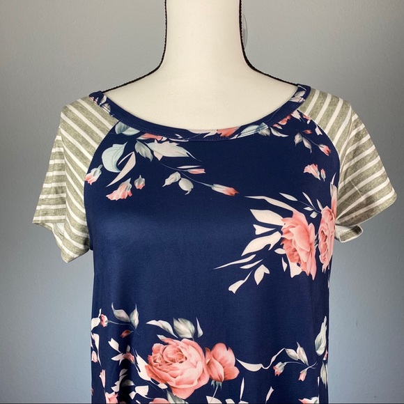NWOT Navy Blue Floral Tunic Women’s Summer Dress - Picture 3 of 11